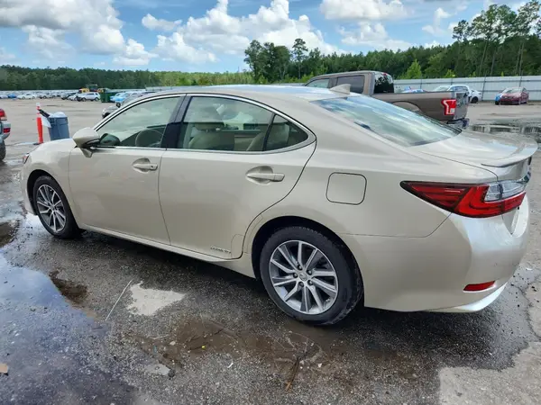 JTHBW1GG7J2186060 2018 LEXUS ES - Image 2