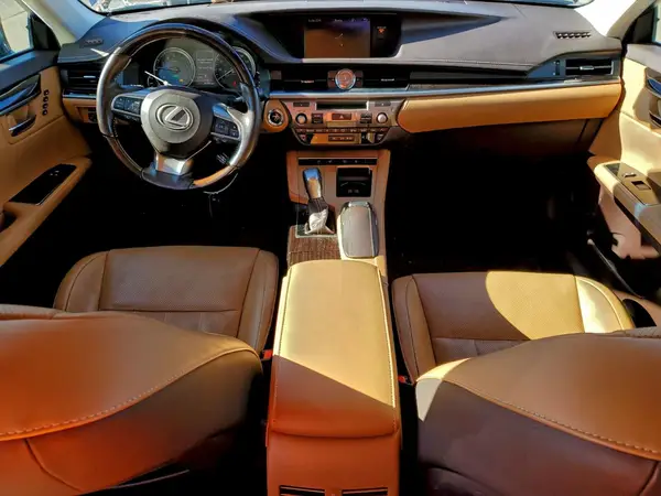 JTHBW1GG7J2188942 2018 LEXUS ES - Image 8