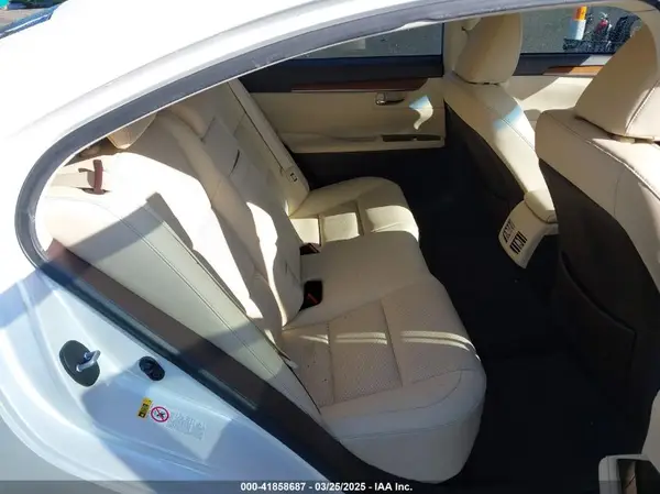 JTHBW1GG7J2190299 2018 LEXUS ES - Image 8