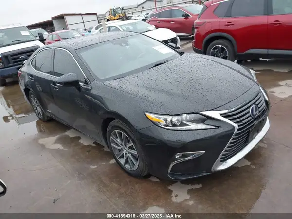 JTHBW1GG7J2193963 2018 LEXUS ES - Image 1