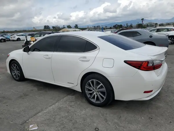 JTHBW1GG7J2194210 2018 LEXUS ES - Image 2
