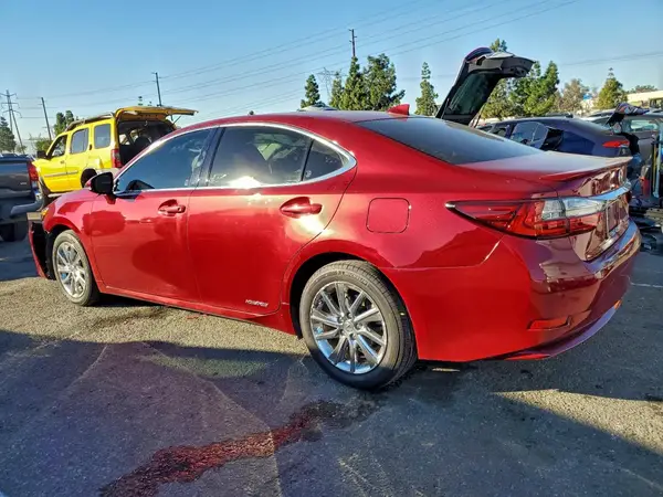 JTHBW1GG8G2108573 2016 LEXUS ES - Image 2