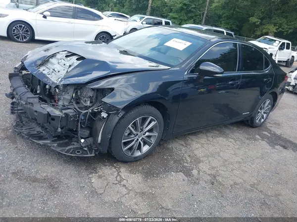 JTHBW1GG8G2109982 2016 LEXUS ES - Image 2