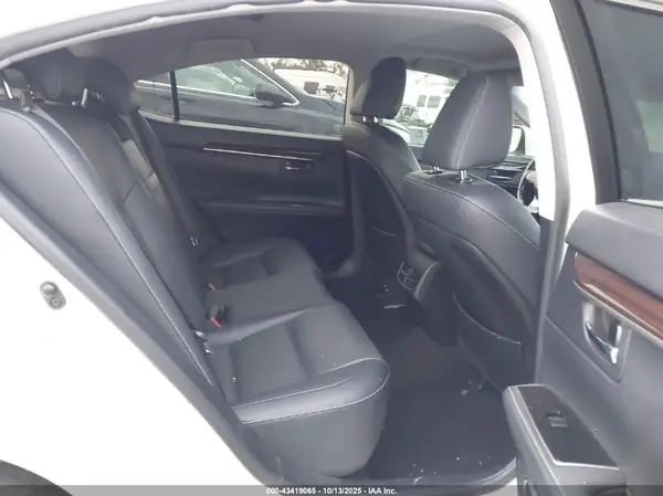 JTHBW1GG8H2150386 2017 LEXUS ES - Image 8