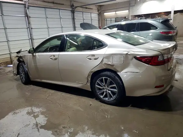JTHBW1GG9G2110638 2016 LEXUS ES - Image 2