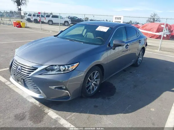 JTHBW1GG9G2122417 2016 LEXUS ES - Image 2