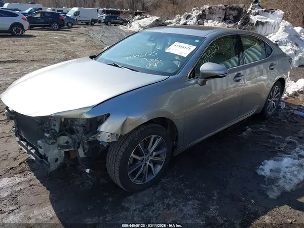 JTHBW1GG9G2131764 2016 LEXUS ES - Image 2