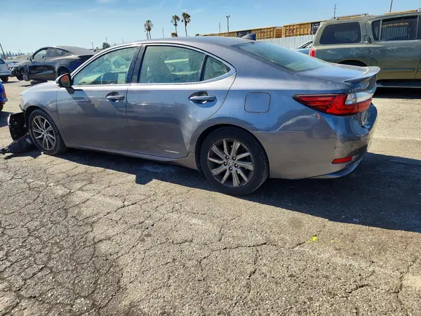 JTHBW1GG9G2131828 2016 LEXUS ES - Image 2