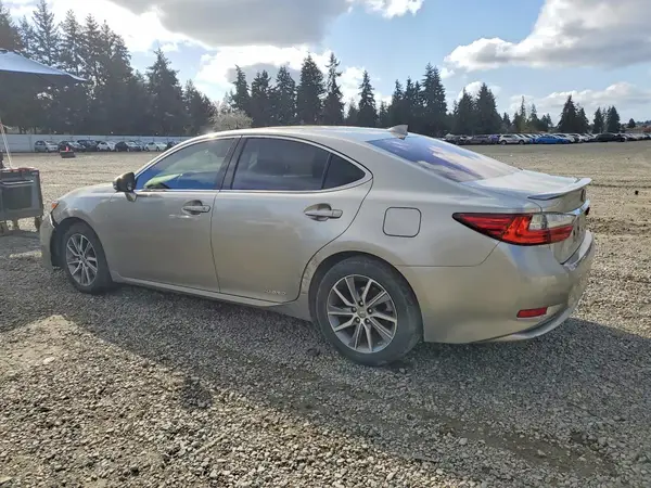 JTHBW1GG9H2135430 2017 LEXUS ES - Image 2