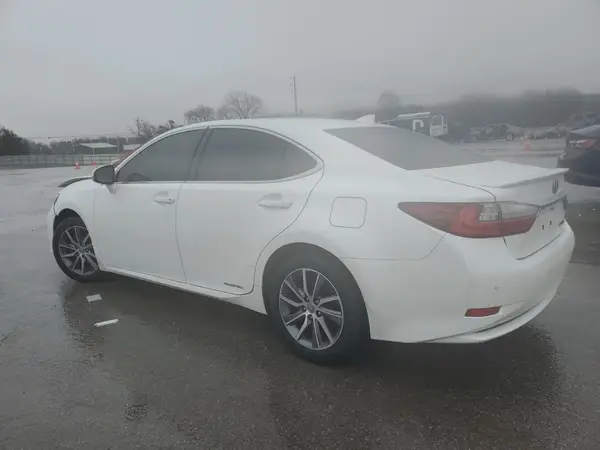 JTHBW1GG9H2136268 2017 LEXUS ES - Image 2