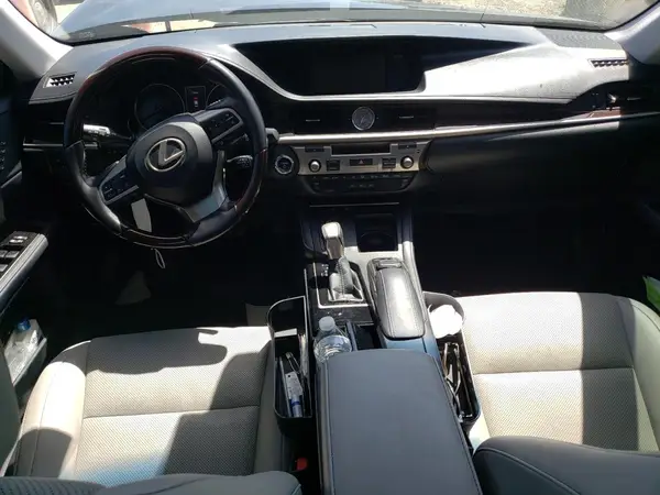 JTHBW1GG9J2171088 2018 LEXUS ES - Image 8