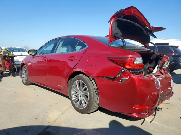 JTHBW1GG9J2178817 2018 LEXUS ES - Image 2