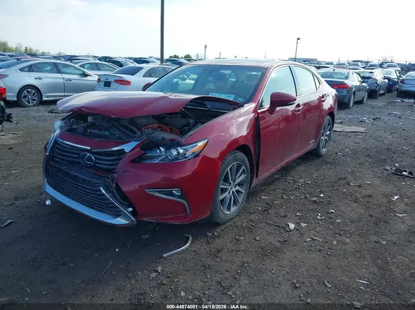 JTHBW1GGXG2107988 2016 LEXUS ES - Image 2