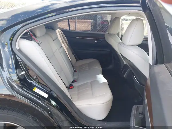 JTHBW1GGXG2108641 2016 LEXUS ES - Image 8