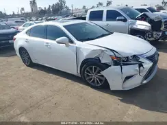 JTHBW1GGXG2113791 2016 LEXUS ES