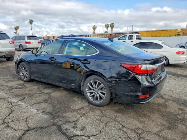 JTHBW1GGXG2118781 2016 LEXUS ES - Image 2