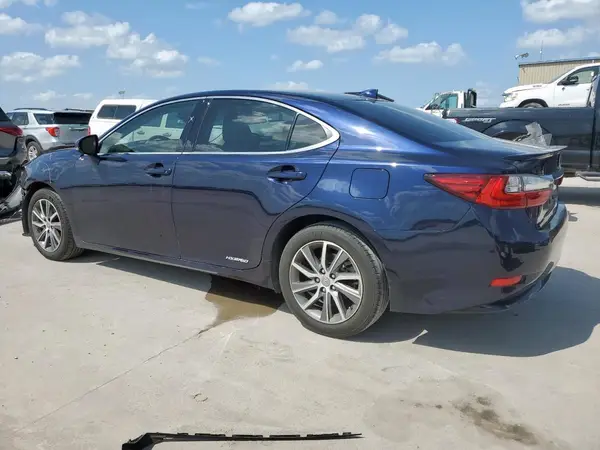 JTHBW1GGXG2119008 2016 LEXUS ES - Image 2