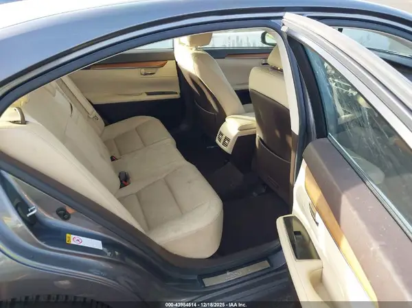 JTHBW1GGXG2123480 2016 LEXUS ES - Image 8