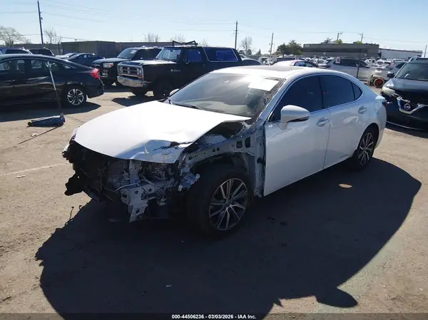 JTHBW1GGXH2141026 2017 LEXUS ES - Image 2
