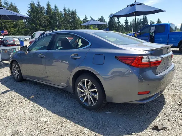 JTHBW1GGXJ2169379 2018 LEXUS ES - Image 2