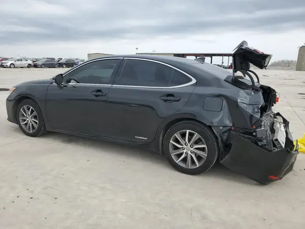 JTHBW1GGXJ2170399 2018 LEXUS ES - Image 2