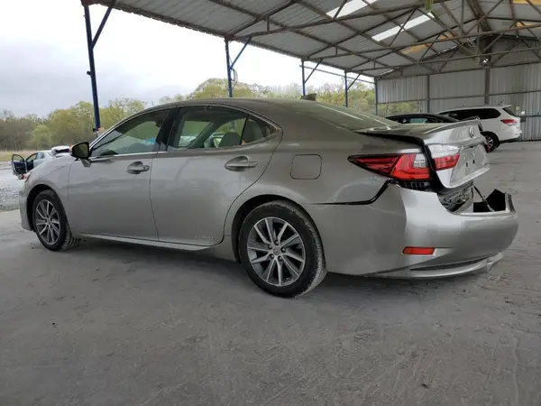 JTHBW1GGXJ2193651 2018 LEXUS ES - Image 2