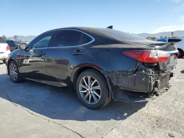 JTHBW1GGXJ2193844 2018 LEXUS ES - Image 2