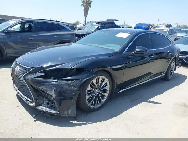 JTHBY1FF5K5005427 2019 LEXUS LS - Image 2