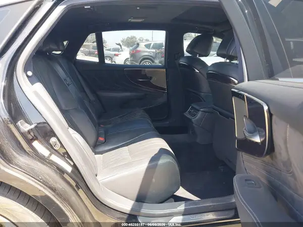 JTHBY1FF5K5005427 2019 LEXUS LS - Image 8