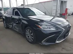 JTHBZ1B12K2001599 2019 LEXUS ES
