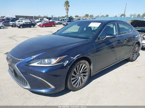 JTHBZ1B16K2001847 2019 LEXUS ES - Image 2