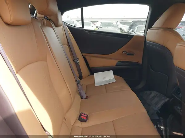 JTHBZ1B17K2005194 2019 LEXUS ES - Image 8