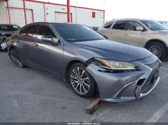 JTHBZ1B18K2001347 2019 LEXUS ES