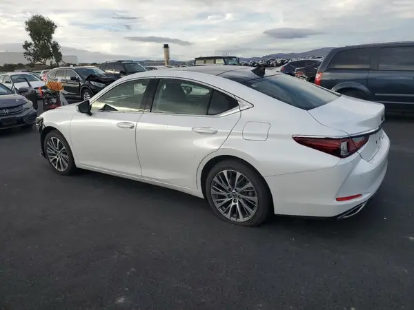 JTHBZ1B18K2003681 2019 LEXUS ES - Image 2