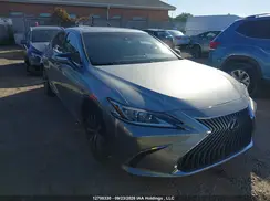JTHBZ1B18K2003843 2019 LEXUS ES