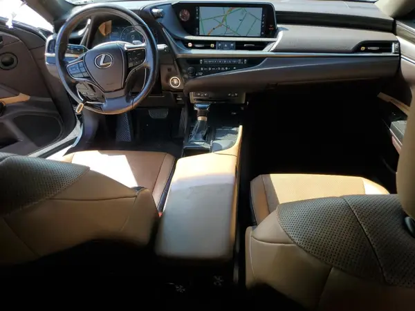 JTHBZ1B18K2003910 2019 LEXUS ES - Image 8