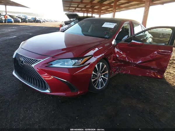 JTHBZ1B19K2003382 2019 LEXUS ES - Image 2