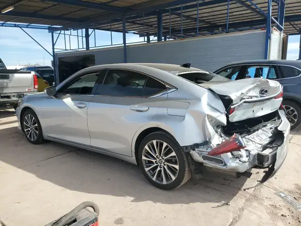 JTHBZ1B1XK2003360 2019 LEXUS ES - Image 2