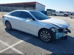 JTHBZ1B1XK2004640 2019 LEXUS ES