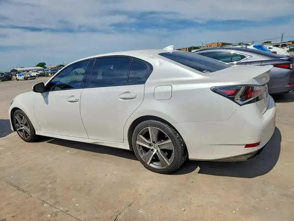 JTHBZ1BL2HA007869 2017 LEXUS GS - Image 2