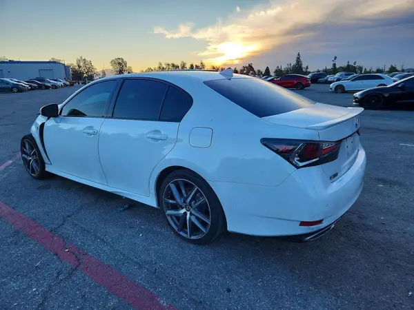 JTHBZ1BL5JA016507 2018 LEXUS GS - Image 2