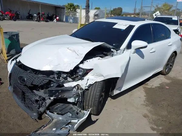 JTHBZ1BL7JA016122 2018 LEXUS GS - Image 2
