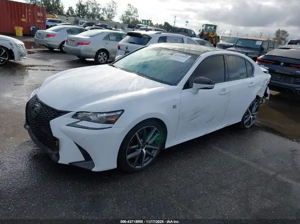 JTHBZ1BL9JA015652 2018 LEXUS GS - Image 2