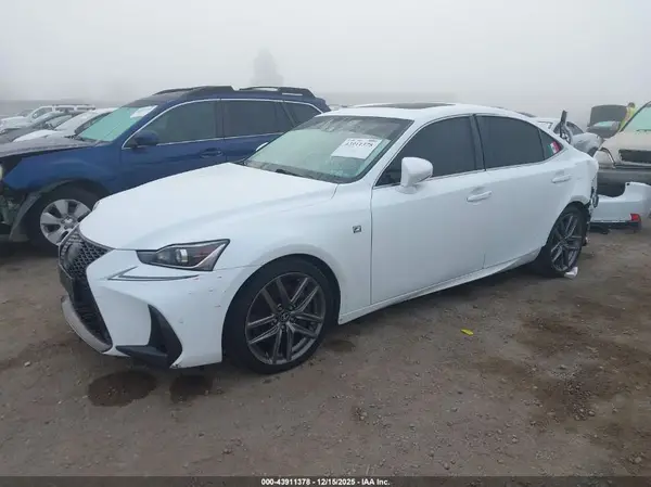 JTHBZ1D20J5032207 2018 LEXUS IS - Image 2