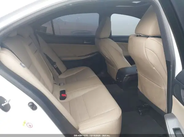 JTHBZ1D20J5032207 2018 LEXUS IS - Image 8