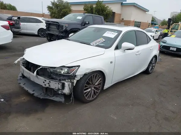 JTHBZ1D23J5032587 2018 LEXUS IS - Image 2