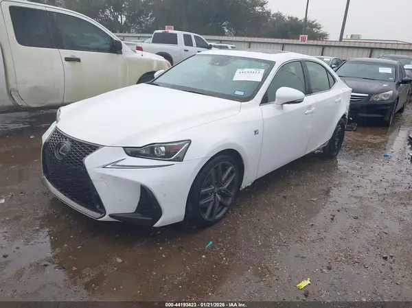 JTHBZ1D24J5033649 2018 LEXUS IS - Image 2