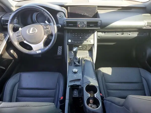 JTHBZ1D25J5033210 2018 LEXUS IS - Image 8