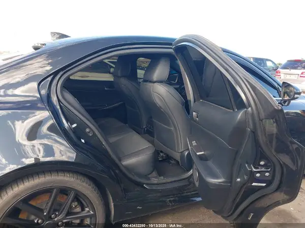 JTHBZ1D26K5034934 2019 LEXUS IS - Image 8