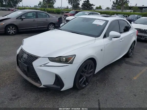 JTHBZ1D29J5032982 2018 LEXUS IS - Image 2